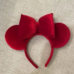 Red Velvet Puffy Minnie Ears